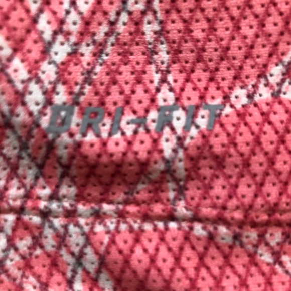 EUC Nike Dri-Fit Tank ➰ - Picture 2 of 4